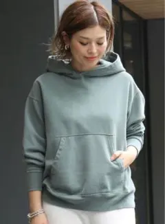 ドゥーズィエムクラス パーカー