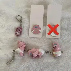 おぱんちゅうさぎ　キーホルダー　ストラップ　ランダムピンバッジ