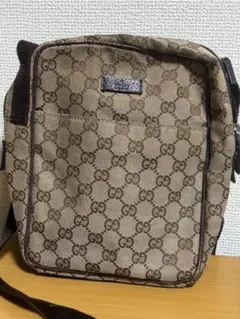 ショルダーバッグ