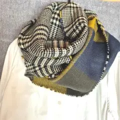 リバーシブルイエロー、ブラックアイボリー チェック柄 大判ストール