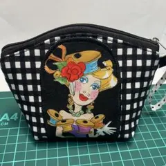ロラライハリス マーメイドレディ キーリングポーチ - メルカリ