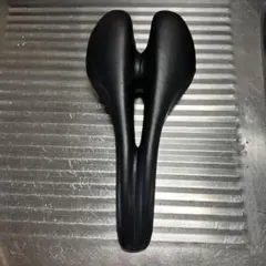 velo サドル　サビありのサムネイル
