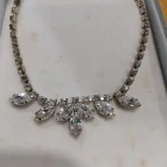 Item thumbnail for item 88547f2c-33db-43b7-9935-b530284ea063