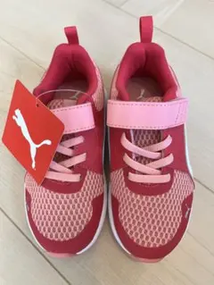 プーマ スニーカー