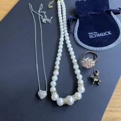 パール調ネックレスとアクセサリーセット