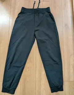 ストレッチパンツ