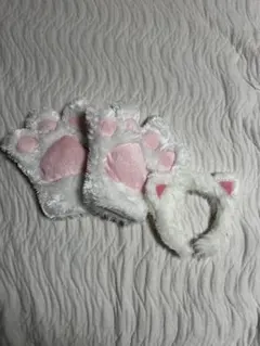 猫耳カチューシャ　肉球手袋セット