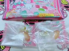 サンリオキャラクターズ　グミチュアチャーム　グミ＆ミニポーチ