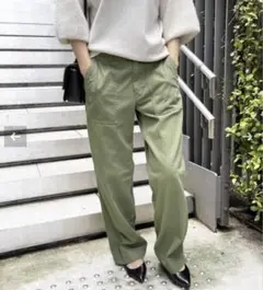 スピックアンドスパン⭐︎カーキパンツ サイズ36 Spick &span ルーズベイカーパンツ 36 Spick and Span ルーズ