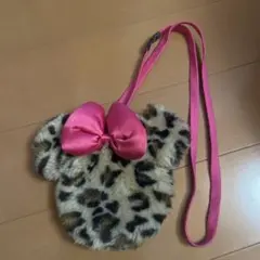 ディズニーヒョウ柄ミニーファーポーチ