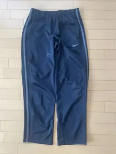 Item thumbnail for item a6d2fd8d-92a7-437e-94bb-d35a58711a6d