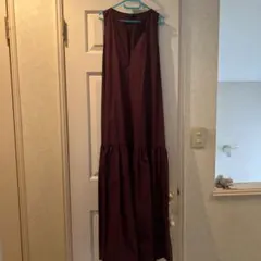 COS ノースリーブワンピース ボルドー ロング丈