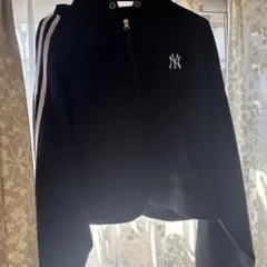 ニューヨーク・ヤンキース クロップドパーカー