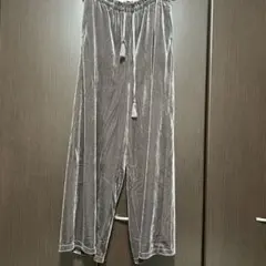 nika and... グレー ベルベット カジュアルパンツ M