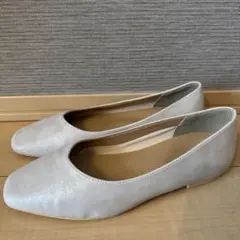 ライトグレー フラットシューズ