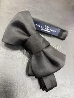 THE TREAT DRESSINGカフリンクス&蝶ネクタイセット　おまけ付き タキシードのコーディネート紹介 - ザ トリート ドレッシング