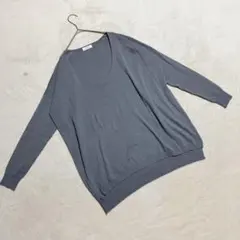 ファーリーレート ＊ Vネック ニット グレー系 (F) 薄手 プルオーバーのサムネイル
