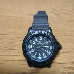 ADDIESDIVEブラック アナログ腕時計 クオーツ