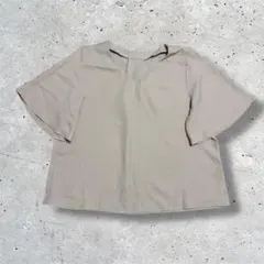 GU とろみブラウス ベージュ Vネック 半袖