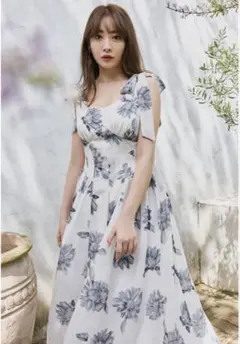 Herlipto Sunflower-Printed Midi Dress Mのサムネイル