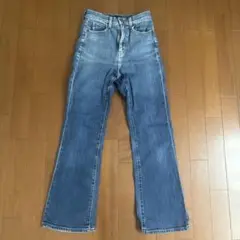 フレアジーンズ ライトブルー ハイウエスト　ユニクロ　デニム　23cm