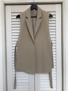 コカ　Coca レディース　ベージュ スリーブレス ベスト ジレ