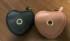 スリーコインズ　マナーロールポーチ　ハート2色セット