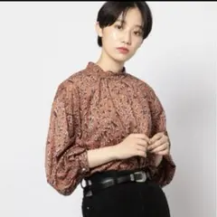 ページボーイ　ブラウス