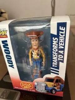 トイ・ストーリー ウッディ 変形フィギュア