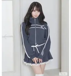 【新品・未使用】ロゼミューズrosé muse ジャージ トラックジャケット 3d logo zip hoodie – BUNNY APARTMENT