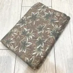 レトロデザイン　ペイズリー × ボタニカル　ニット　生地　布地
