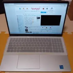 美品Inspiron 15 3511 i5 24GB SSD256G 15.6型