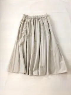 休日と詩 ミナモスカート