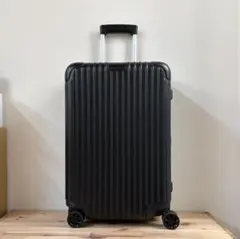 2026年最新】rimowa trunkの人気アイテム - メルカリ