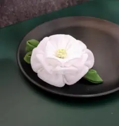 白椿　つまみ細工髪飾り　結婚式　成人式　七五三　浴衣