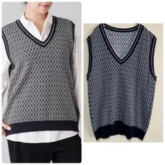 【近年物】レリアン　幾何調ジャカードニットベスト　サイズ9号　M ネイビー328