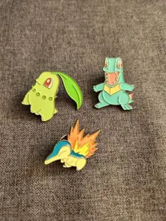 ポケモン ピンバッジ 3個セット(ヒノアラシ　チコリータ　ワニノコ)