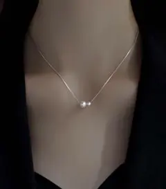 2つぶのパールネックレス