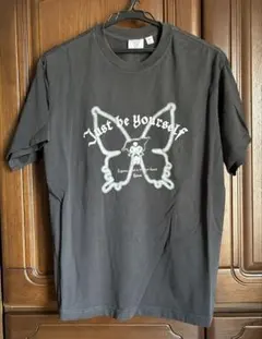 GU クロミ バタフライプリント Tシャツのサムネイル