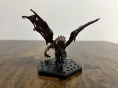 モンハン　ヴァルハザク　フィギュア