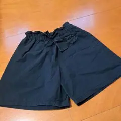 ブランシャス　黒 リボン付き ショートパンツ 130cm