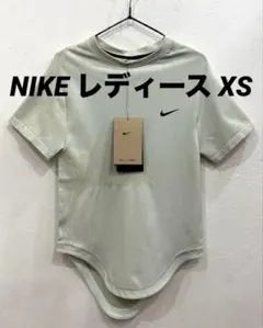 Nike ショートスリーブTシャツ ライトグリーン