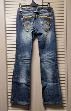 Item thumbnail for item 61720d05-32f2-46ae-a875-cc0a2ceb1bd4