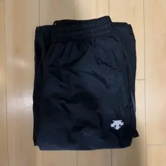最終値下げ！DESCENTE ブラック ジョガーパンツ
