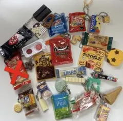 カプセルトイ　ガチャガチャ　お菓子　まとめ売り　17点セット