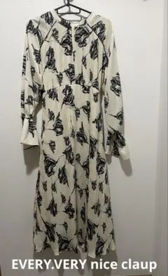 every very nice claup 花柄　ワンピース　ロングワンピース