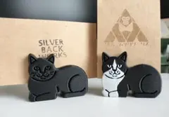 2匹セット！香箱座り猫のカードスタンド 名刺立て ペーパーウェイトのサムネイル