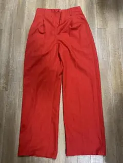 GU レディース　パンツ　Sサイズ　赤
