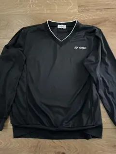 美品 YONEX ブラック Vネック 長袖ウェア