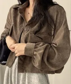 SHEENA ボリュームスリーブクロップド丈コーデュロイシャツ Mサイズ